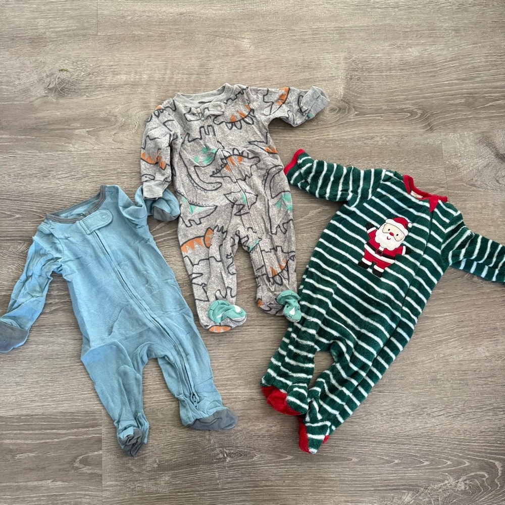 3 Baby Footed Pajamas Santa, Dinos, Blue Size Newborn